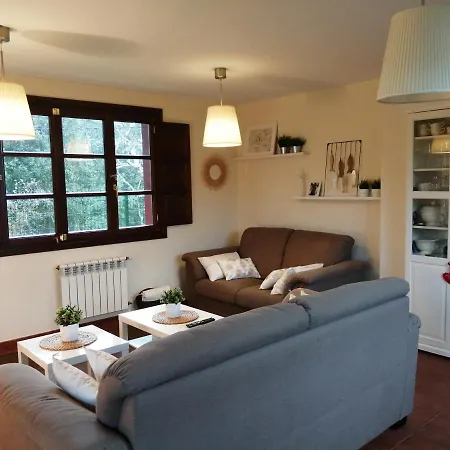Holiday home La Casa Roja Asturias Hontoria