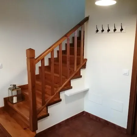 La Casa Roja Asturias Holiday home Hontoria