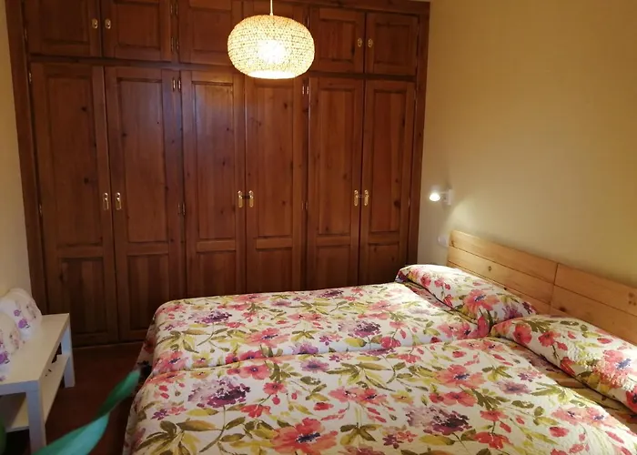 La Casa Roja Asturias Hébergement de vacances Hontoria