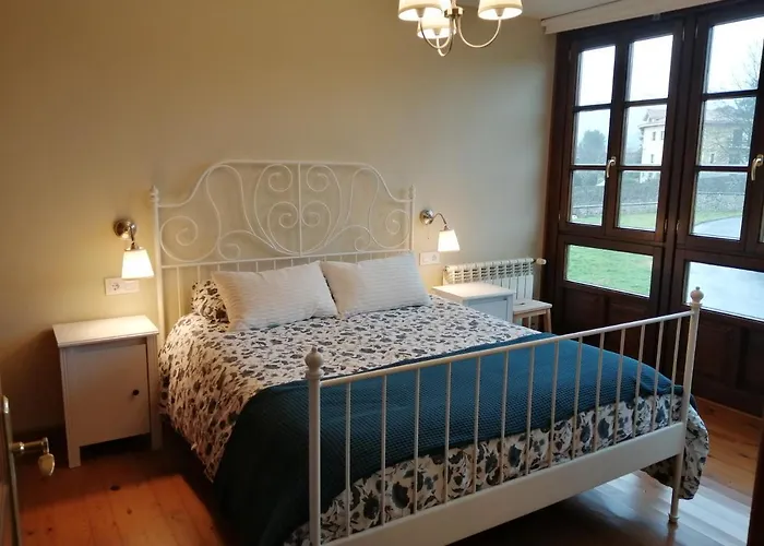 La Casa Roja Asturias Hébergement de vacances Hontoria