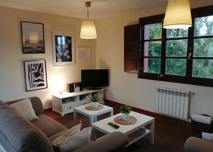 La Casa Roja Asturias Hébergement de vacances *