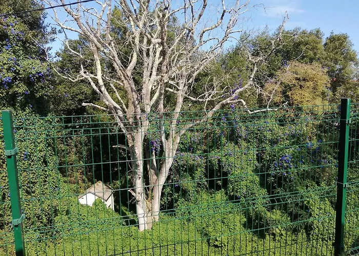 La Casa Roja Asturias Hébergement de vacances Hontoria